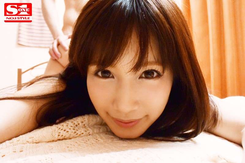 Gallery image for 超人氣無套幹砲自拍妹是最愛的女友 小島南